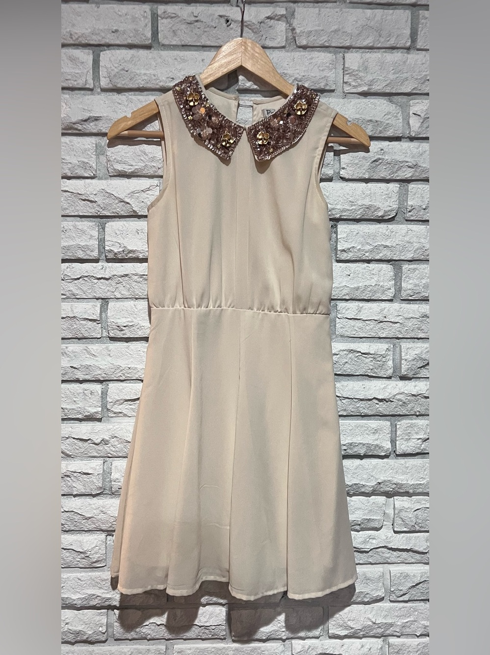 PINKY  ivory dress with embellished collar sz XS EUC